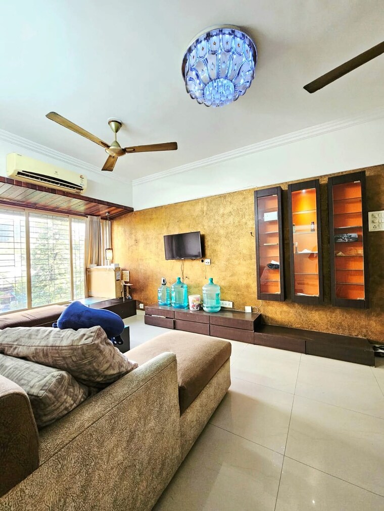 Living Room, ashok nagar 2 Bedroom 700 Sq.Ft. Apartment In Ashok Nagar Mumbai 9418050