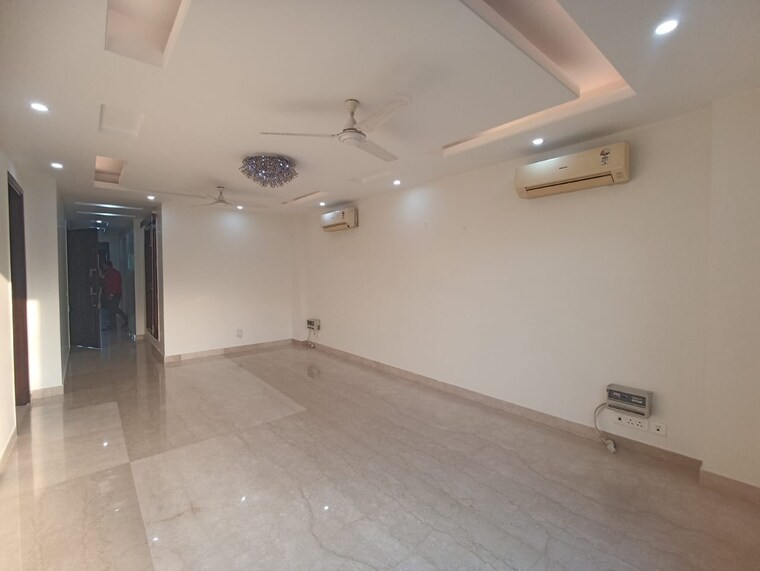 Room, greater kailash i 3 Bedroom 1925 Sq.Ft. Apartment In Greater Kailash I Delhi 9418097