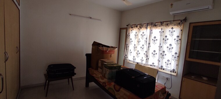 Room, mk-royale 3 Bedroom 2550 Sq.Ft. Apartment In Paanduranga Puram Vizag 9418215