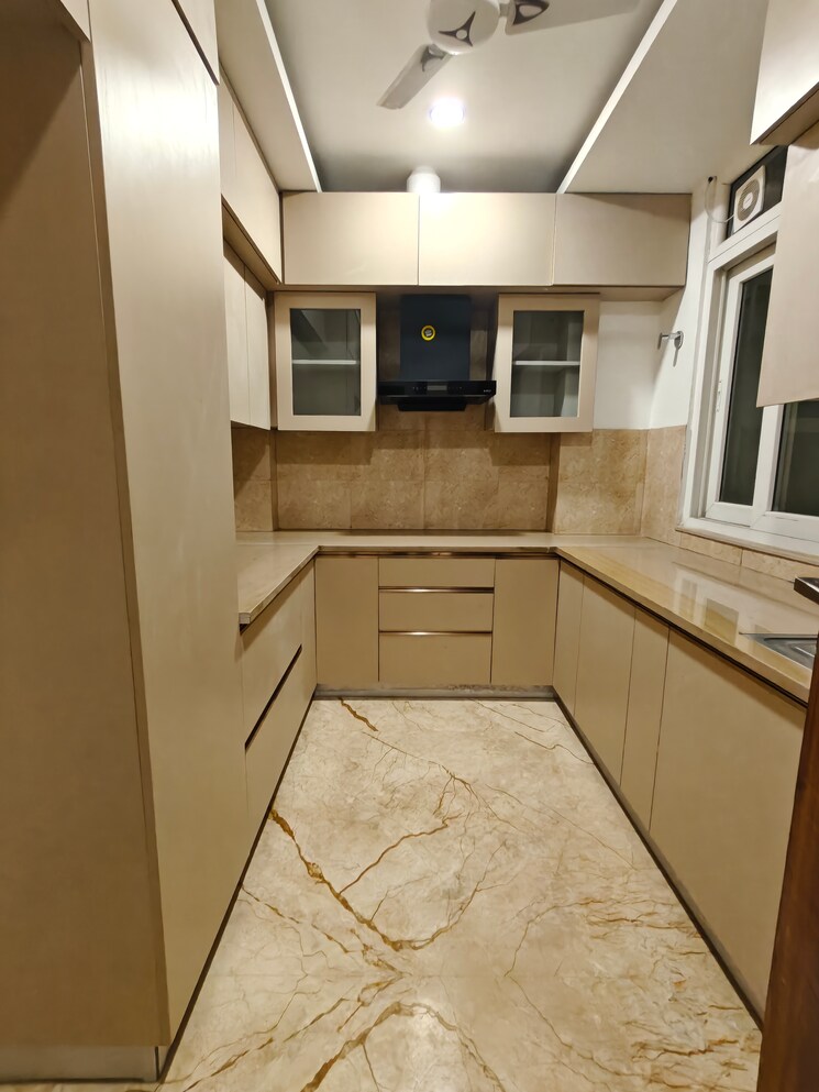 Kitchen, ansal-sushant-lok-i 3 Bedroom 215 Sq.Yd. Builder Floor In Sector 43 Gurgaon 9418149