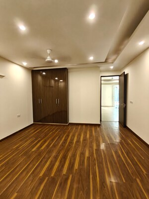 Bedroom in 3 BHK Builder Floor at Ansal Sushant Lok I, Sector 43 – for Rent