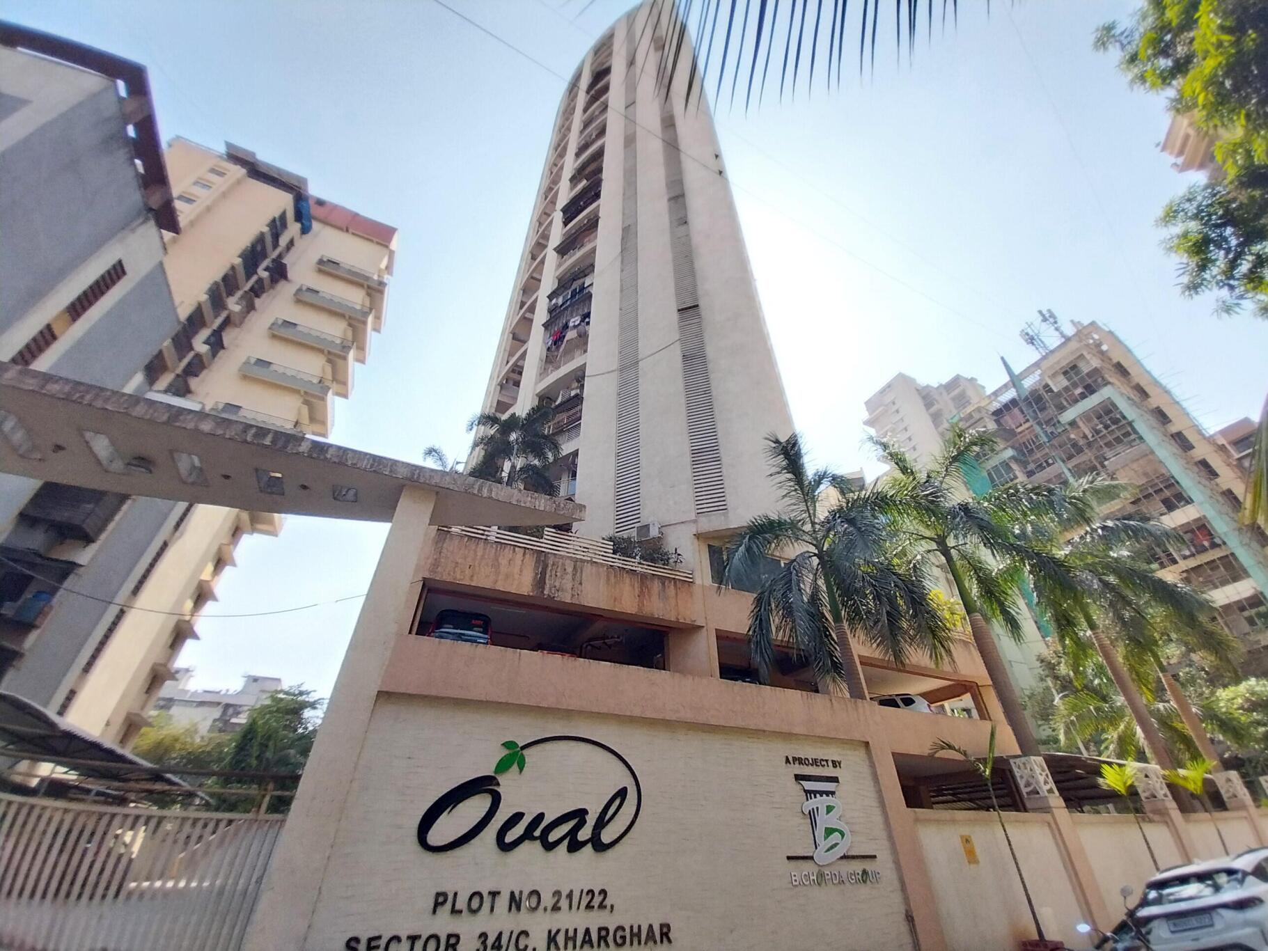 3 BHK + Extra Room 1590 Sq.Ft. Apartment in Oval Apartments