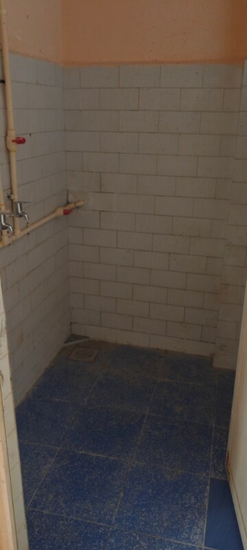 Bathroom in 1 BHK Apartment at Priyadarshini Chs Seawoods, Seawoods – for Rent