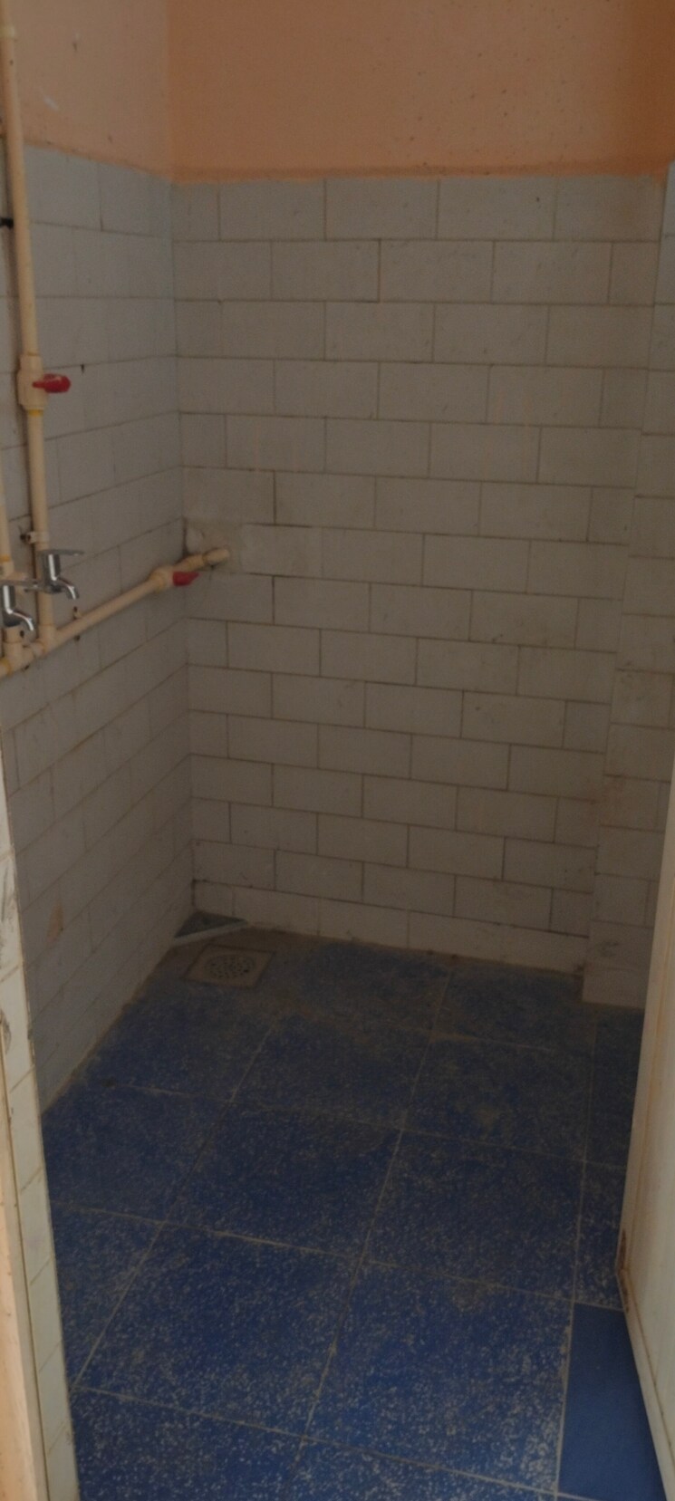 Bathroom, priyadarshini-chs-seawoods 1 Bedroom 400 Sq.Ft. Apartment In Seawoods Navi Mumbai 9418291