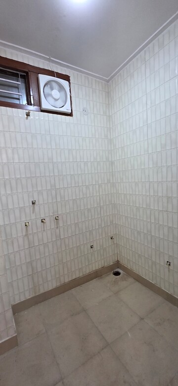 Bathroom in 2 BHK Builder Floor at Uttam Nagar – for Sale