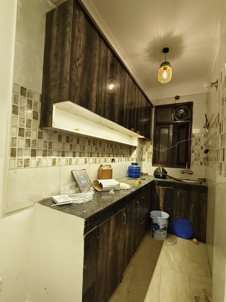 Kitchen, freedom fighters enclave 1 Bedroom 450 Sq.Ft. Builder Floor In Freedom Fighters Enclave Delhi 9418302