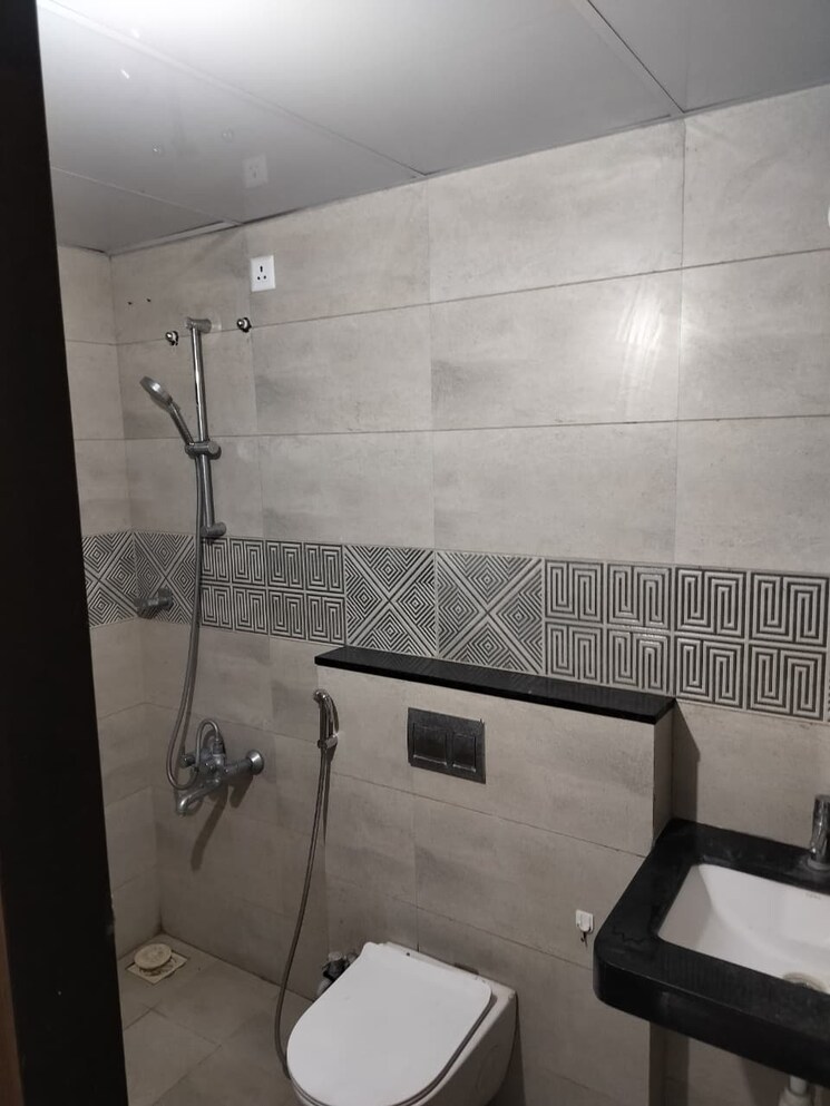 Bathroom, rama-fusion-towers 2 Bedroom 680 Sq.Ft. Apartment In Hinjewadi Pune 9418337