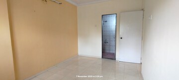Room in 1 BHK Apartment at Jivan Vihar, Bhandup East – for Rent
