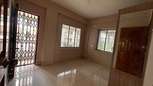 Room in 2 BHK Apartment at Sunshine Enclave New Town, New Town – for Rent