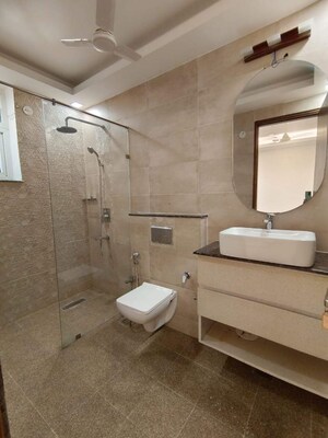 Bathroom in 4 BHK Apartment at Dlf Phase ii – for Rent