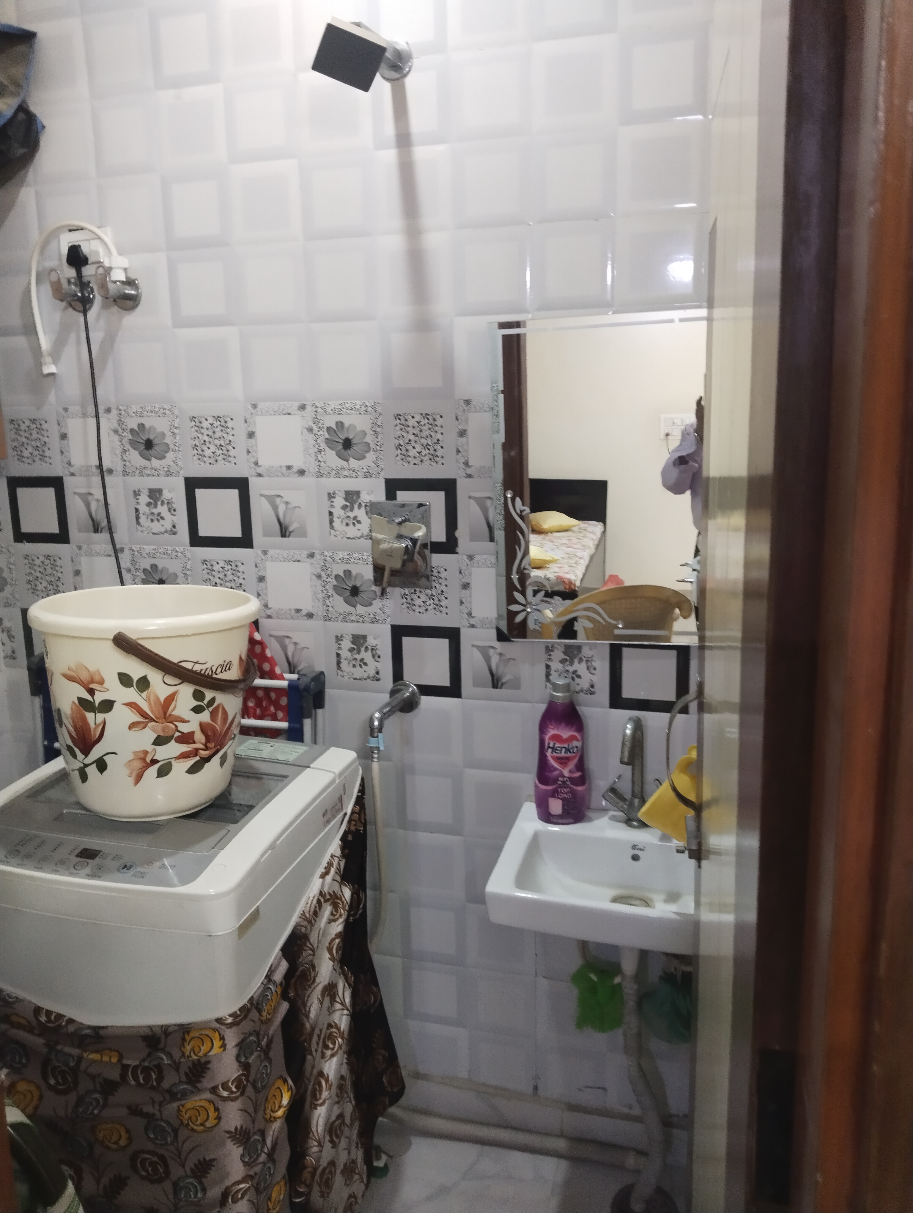 2 BHK + Pooja Room Builder Floor For Sale in Bharat Vihar