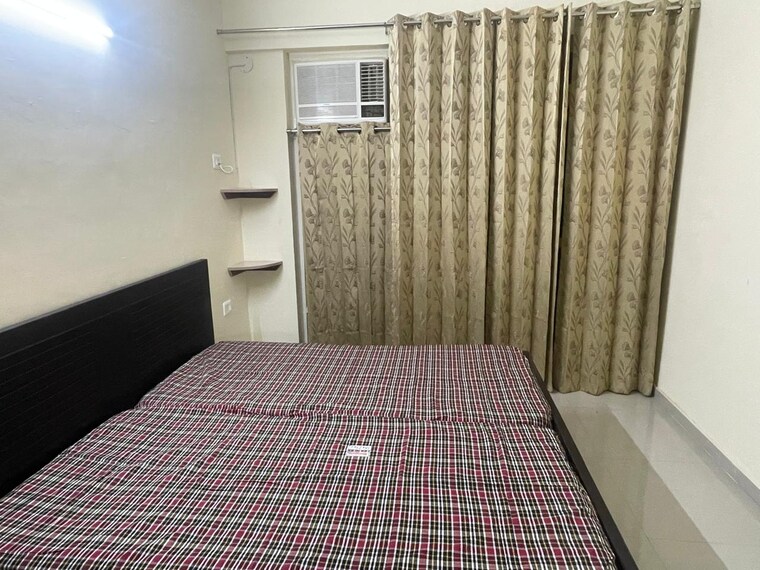 Bedroom, pyramid-pride 2 Bedroom 680 Sq.Ft. Apartment In Sector 76 Gurgaon 9418485