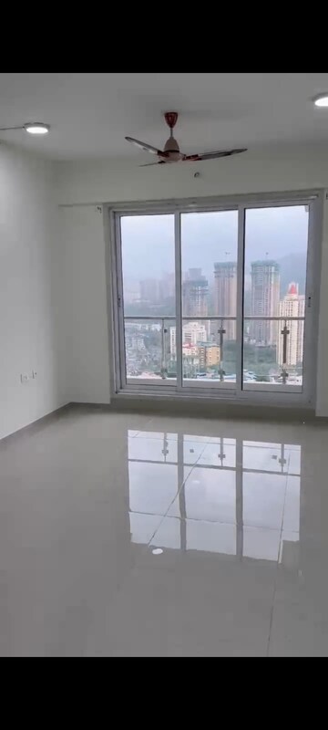 Room in 2 BHK Apartment at Courtyard by Narang Realty and The Wadhwa Group, Pokhran Road No Two – for Rent