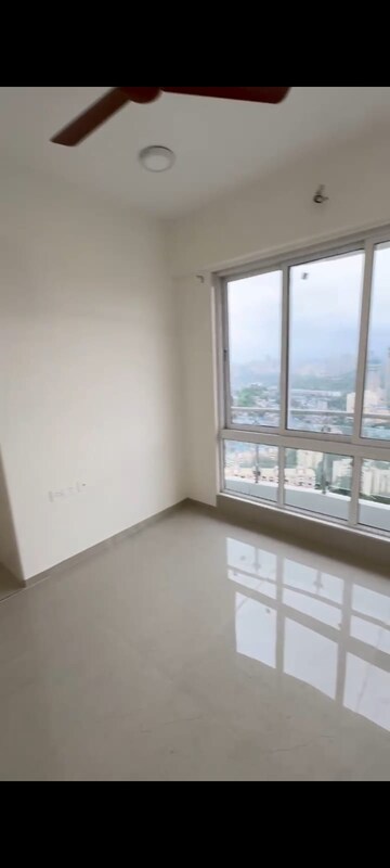 Room in 2 BHK Apartment at Courtyard by Narang Realty and The Wadhwa Group, Pokhran Road No Two – for Rent