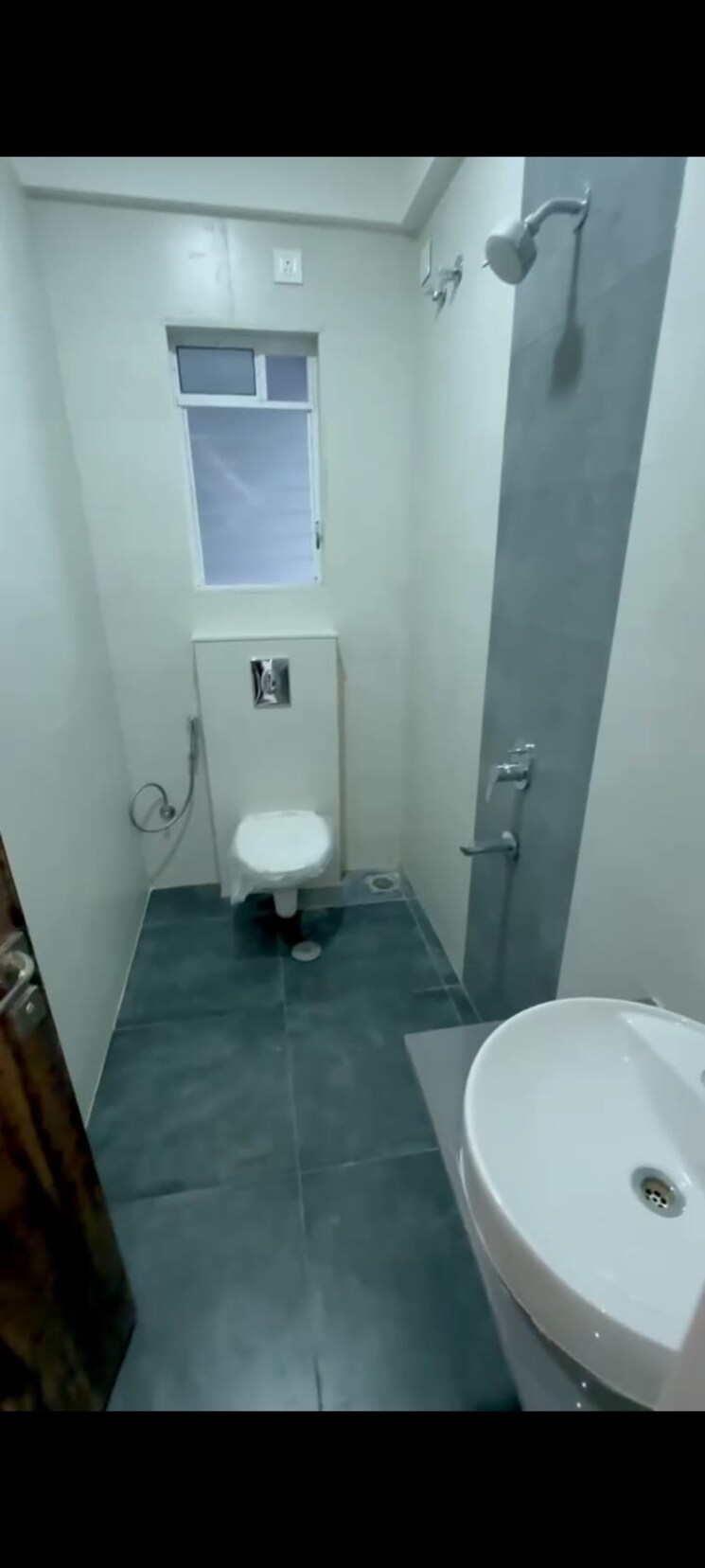 Bathroom, courtyard-by-narang-realty-and-the-wadhwa-group 2 Bedroom 840 Sq.Ft. Apartment In Pokhran Road No Two Thane 9418501