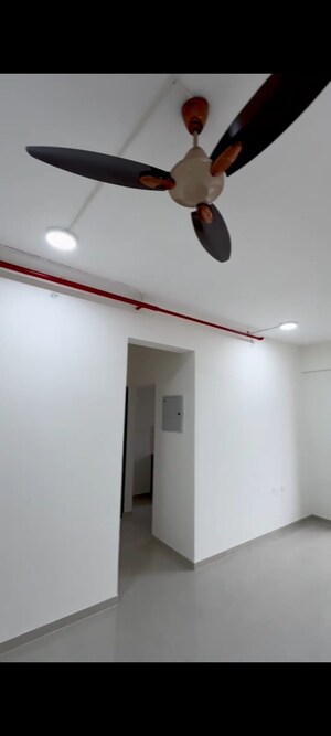 Room in 2 BHK Apartment at Courtyard by Narang Realty and The Wadhwa Group, Pokhran Road No Two – for Rent