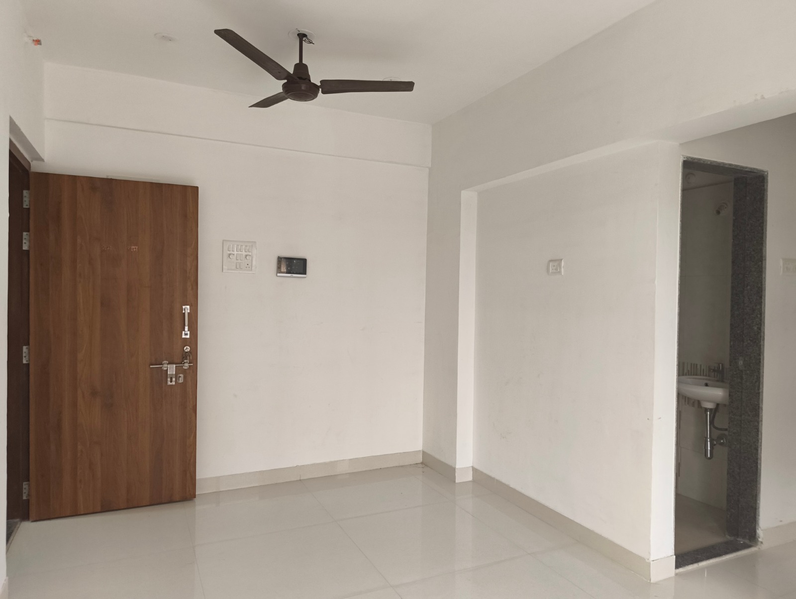 1 BHK + Pooja Room Apartment For Rent in BG Shirke Monte Verita