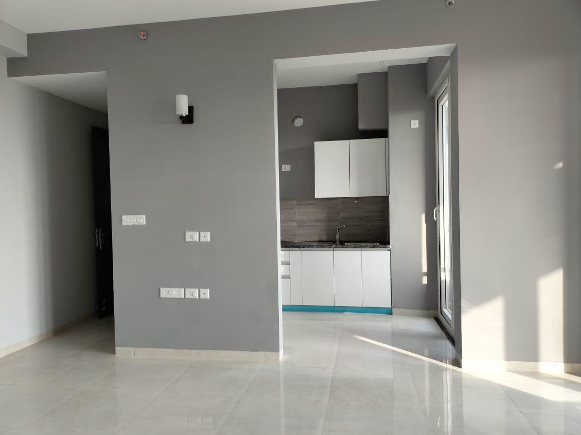 2 BHK Apartment For Rent in Supertech Hues