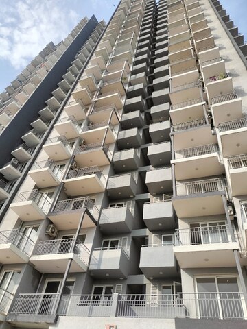 2 BHK Apartment – Exterior View View at Supertech Hues, Sector 68 - for Rent