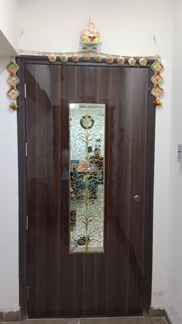 Furnished Amenities in 2 BHK Apartment at Sethia Kalpavruksh Heights, Kandivali West – for Rent