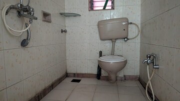 Bathroom in 1 BHK Apartment at Twilight Apartment, Powai – for Rent