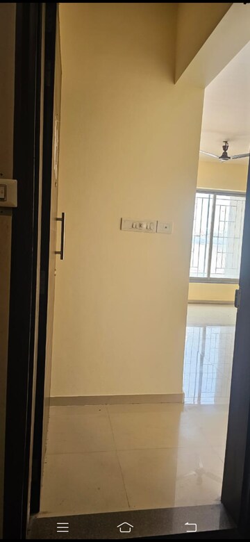 Room in 3 BHK Apartment at Sheth Vasant Athena, Laxmi Nagar – for Rent