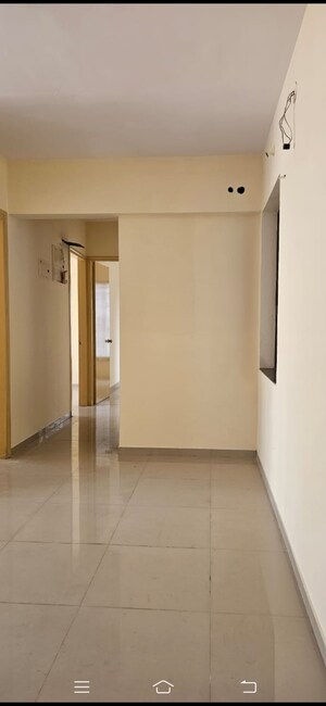 Room in 3 BHK Apartment at Sheth Vasant Athena, Laxmi Nagar – for Rent