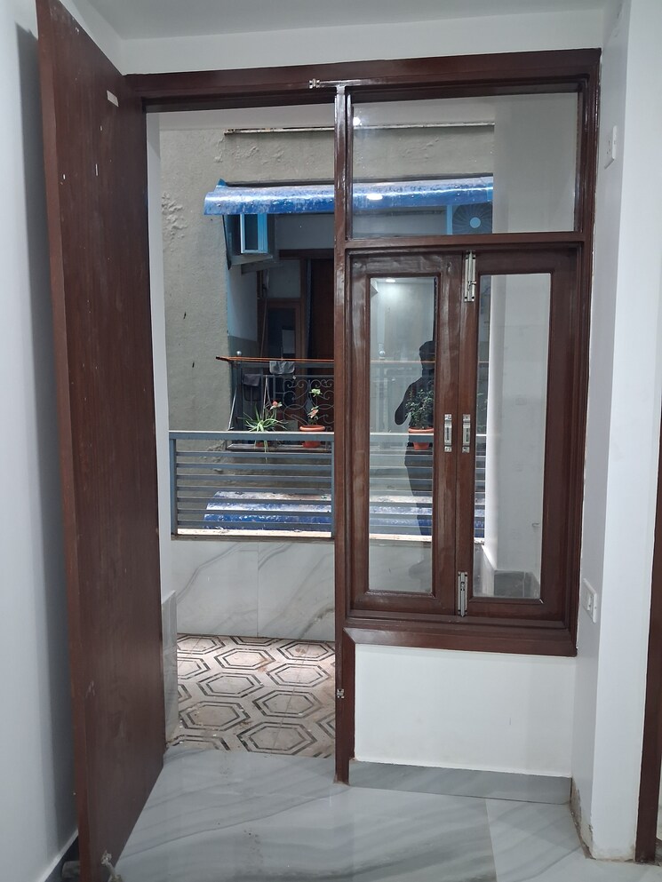 Room, nidhi-exclusive-floors 4 Bedroom 1350 Sq.Ft. Builder Floor In Mehrauli Delhi 9418550