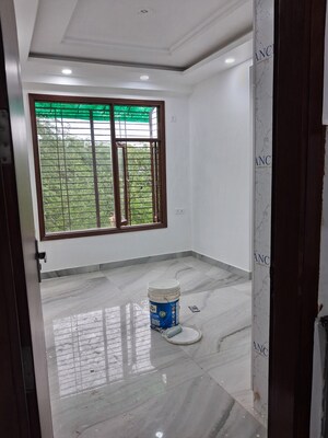 Room in 4 BHK Builder Floor at Nidhi Exclusive Floors, Mehrauli – for Sale