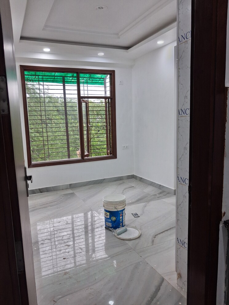 Room, nidhi-exclusive-floors 4 Bedroom 1350 Sq.Ft. Builder Floor In Mehrauli Delhi 9418550