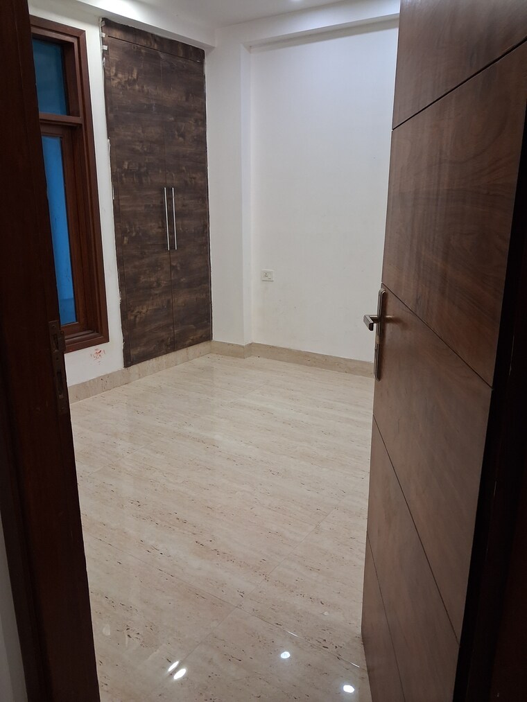 Room, nidhi-exclusive-floors 4 Bedroom 1350 Sq.Ft. Builder Floor In Mehrauli Delhi 9418550