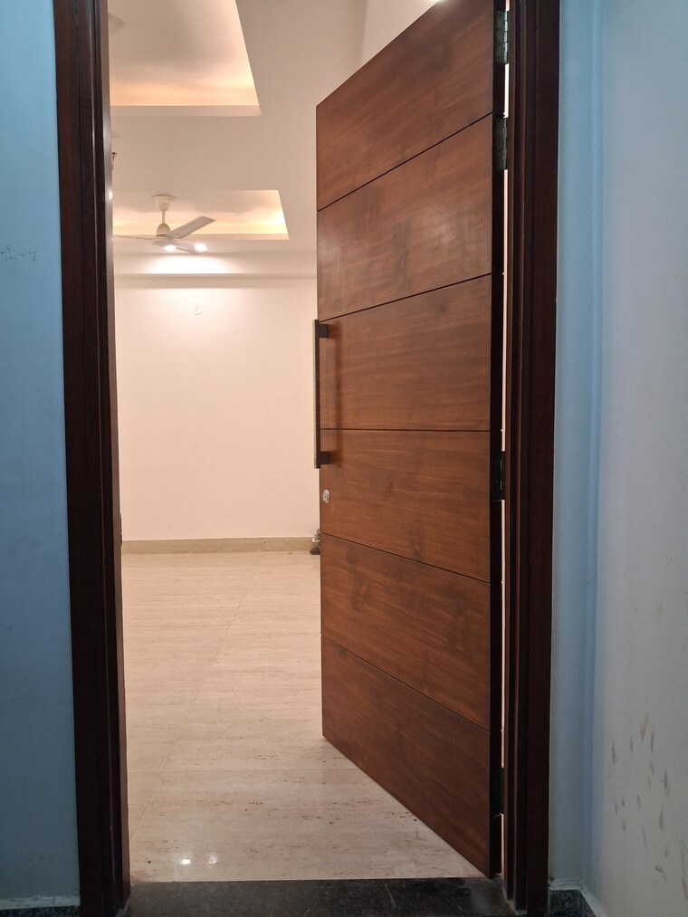 Room, nidhi-exclusive-floors 4 Bedroom 1350 Sq.Ft. Builder Floor In Mehrauli Delhi 9418550