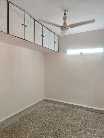 Master Bedroom in 2 BHK Apartment at Jalvayu Vihar Powai, Powai – for Rent