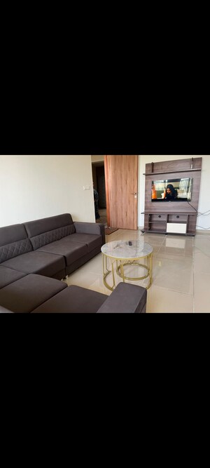 2 BHK Apartment For Rent in Shreenand Ary, Near Vaishno Devi Circle On Sg Highway