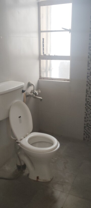 Bathroom in 2 BHK Apartment at Signature Global Signum 107, Sector 107 – for Rent