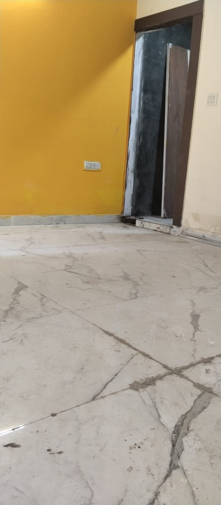 Room, dmd-hometech-awas-yojna 2 Bedroom 1025 Sq.Ft. Apartment In Sector 73 Noida 9418564