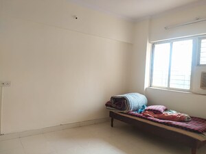Bedroom in 2 BHK Apartment at Premier Kailash Tower, Powai – for Rent