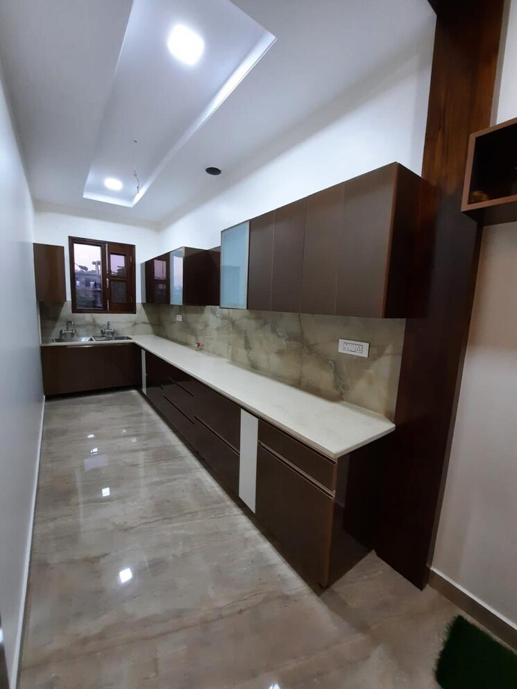 Kitchen, lohgarh 6 Bedroom 2250 Sq.Ft. Independent House In Lohgarh Zirakpur 9418569