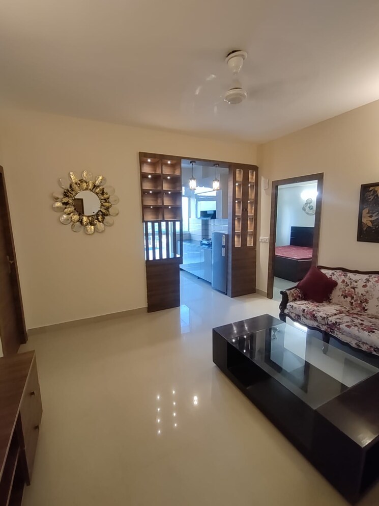 Living Room, suncity-avenue-76 2 Bedroom 735 Sq.Ft. Apartment In Sector 76 Gurgaon 9418620