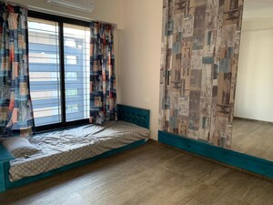 Room in 2 BHK Apartment at Neelkanth Palms, Kapur Bawdi – for Rent