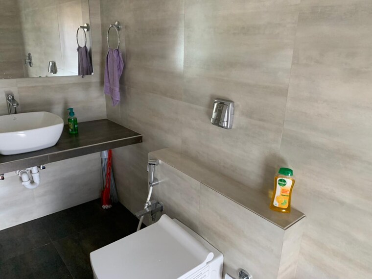 Bathroom, neelkanth-palms 2 Bedroom 719 Sq.Ft. Apartment In Kapur Bawdi Thane 9418649