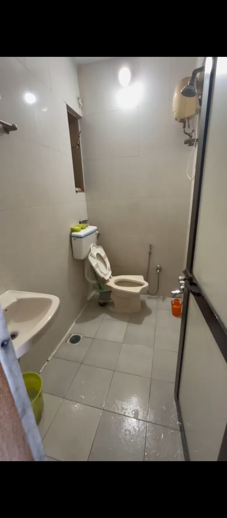 Bathroom, redstone-saifee-park 1 Bedroom 418 Sq.Ft. Apartment In Byculla Mumbai 9418659