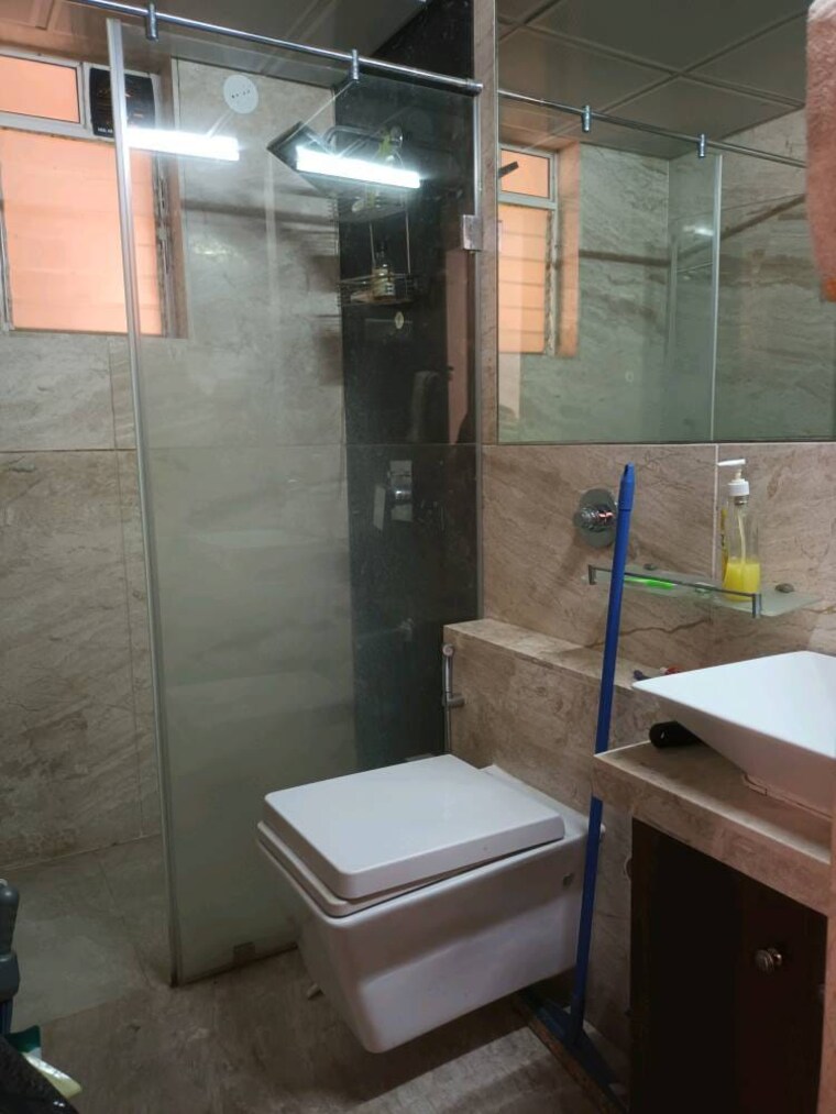 Bathroom, dosti-group-imperia 2 Bedroom 737 Sq.Ft. Apartment In Manpada Thane 9418661