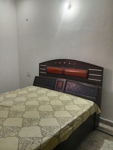 1.5 BHK Builder Floor For Rent in Sector 18