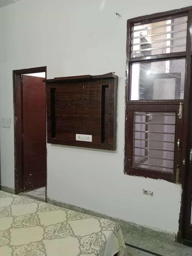 Room, sector 18 1.5 Bedroom 810 Sq.Ft. Builder Floor In Sector 18 Panipat 9418664