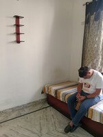 1.5 BHK + Pooja Room 810 Sq.Ft. Builder Floor in Sector 18