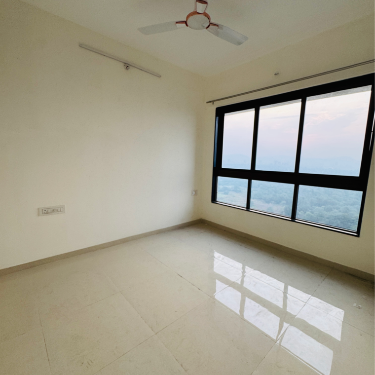 Room, runwal-my-city-phase-ii-cluster-05 1.5 Bedroom 525 Sq.Ft. Apartment In Usarghar Gaon Thane 9418674