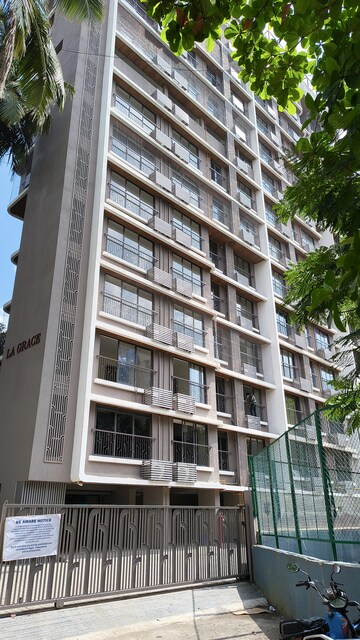 Building Lobby in 3 BHK Apartment at Ecohomes Eco Park, Marol – for Rent