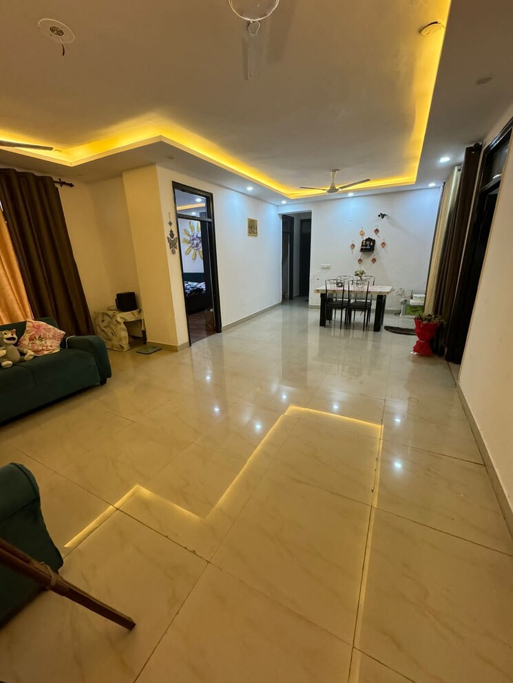Living Room, sushma-valencia 3 Bedroom 1800 Sq.Ft. Apartment In International Airport Road Zirakpur 9418680