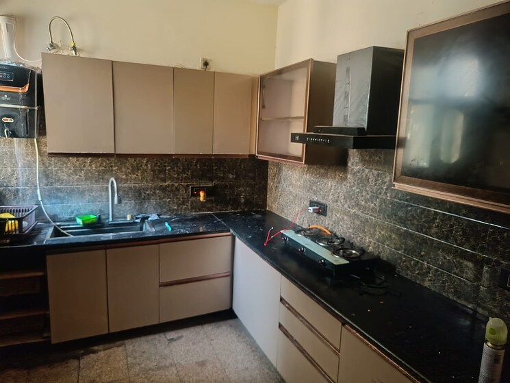 Kitchen, sushma-valencia 3 Bedroom 1800 Sq.Ft. Apartment In International Airport Road Zirakpur 9418680